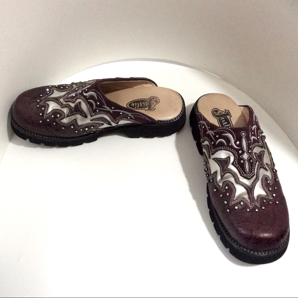 Suede and smooth leather Western Justin mules